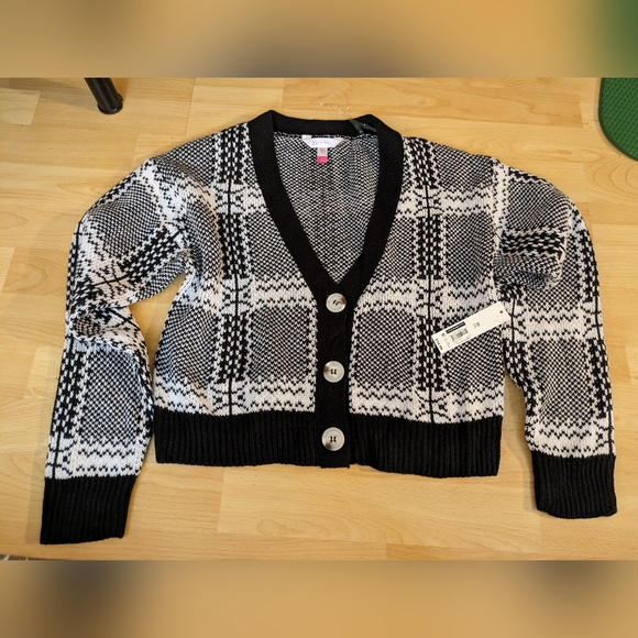 Knitted sweater black and white - Picture 1 of 2